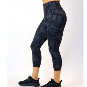 CVG CONSTANTLY VARIED GEAR T FLEX LEGGINGS SIZE SMALL